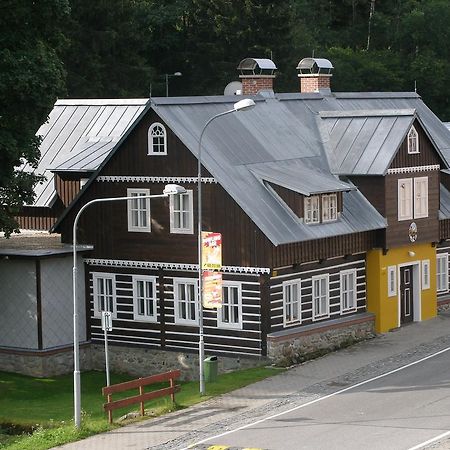 Pecka Penzion Pec pod Sněžkou Exterior foto