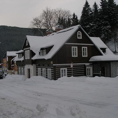 Pecka Penzion Pec pod Sněžkou Exterior foto